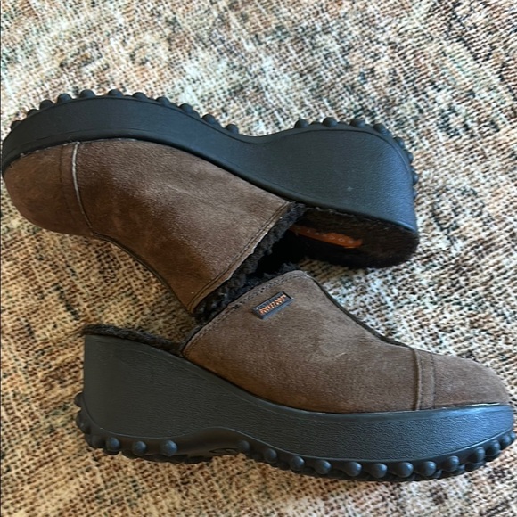 Rocket Dog Brown Men's Slip-On Shoes - Picture 2 of 3